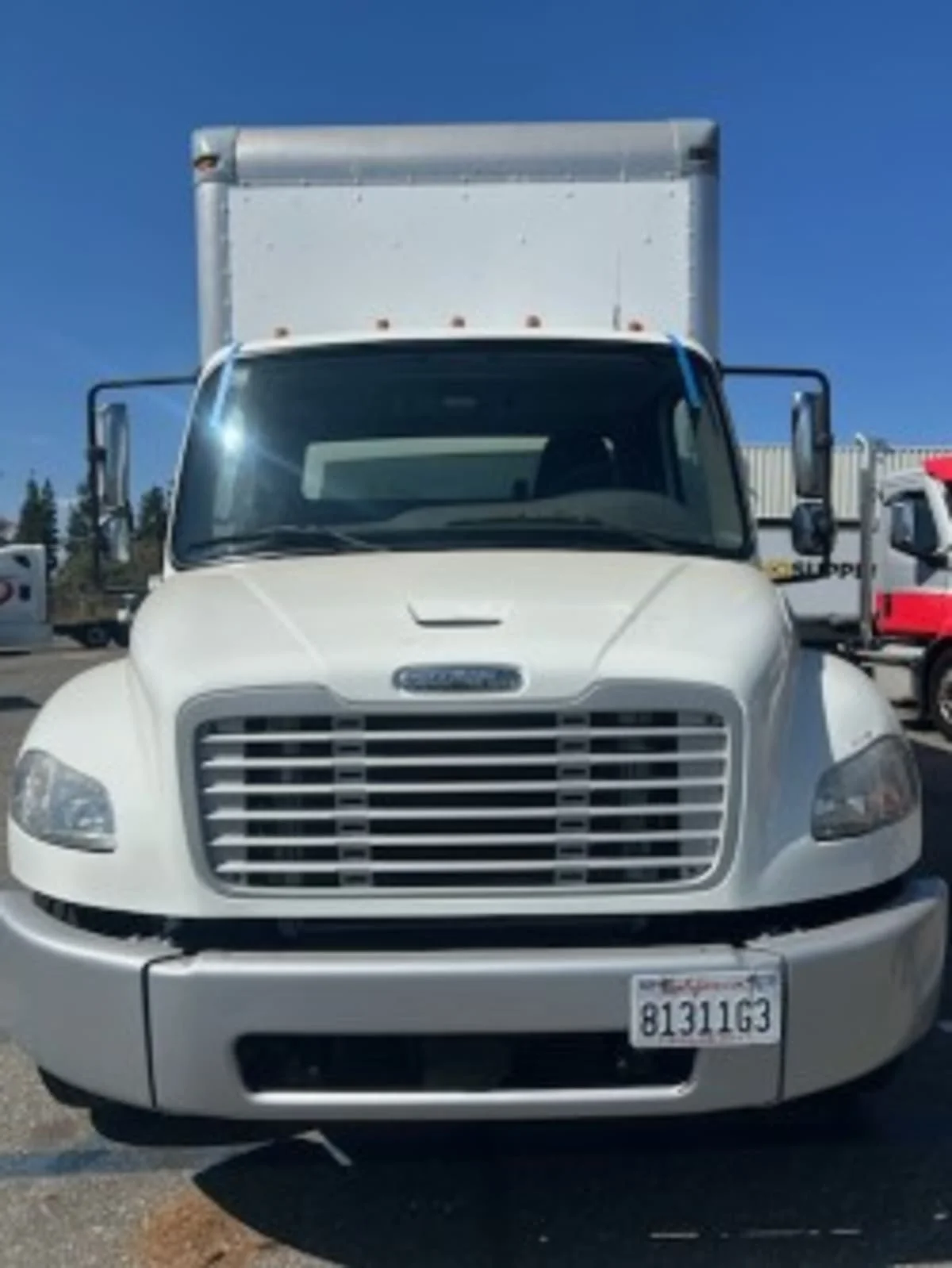 2018 Freightliner M2 106 in Pomona, CA — photo 2