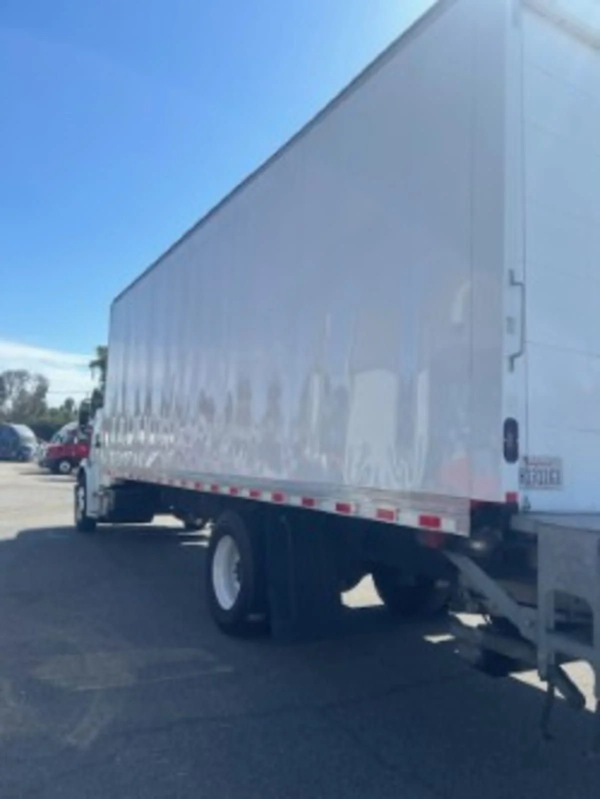 2018 Freightliner M2 106 in Pomona, CA — photo 6