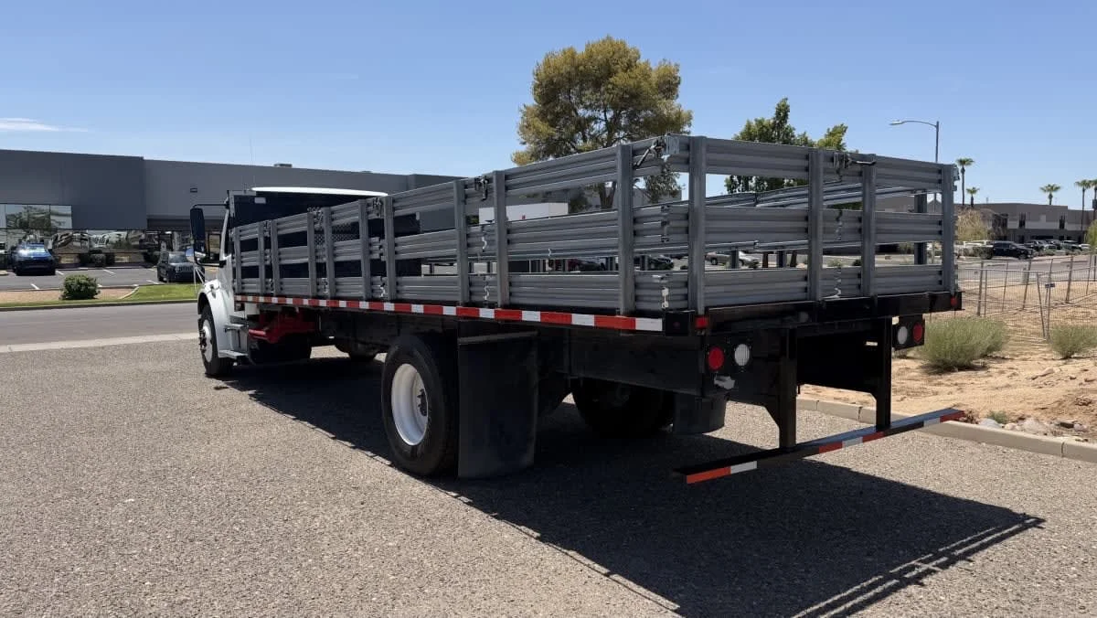 2020 Freightliner M2 106 in Phoenix, AZ — photo 6
