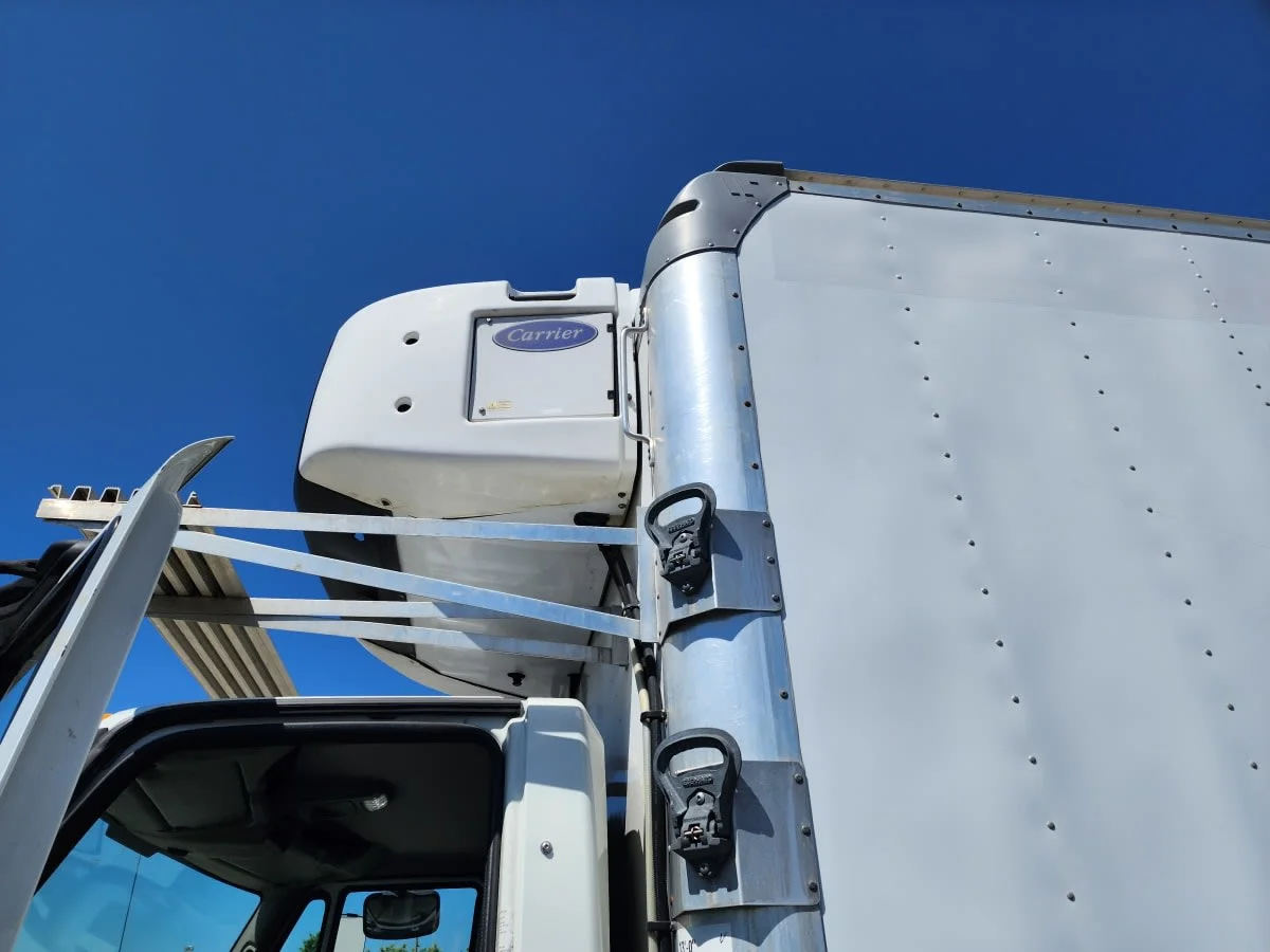 2018 International 4300 - image 7