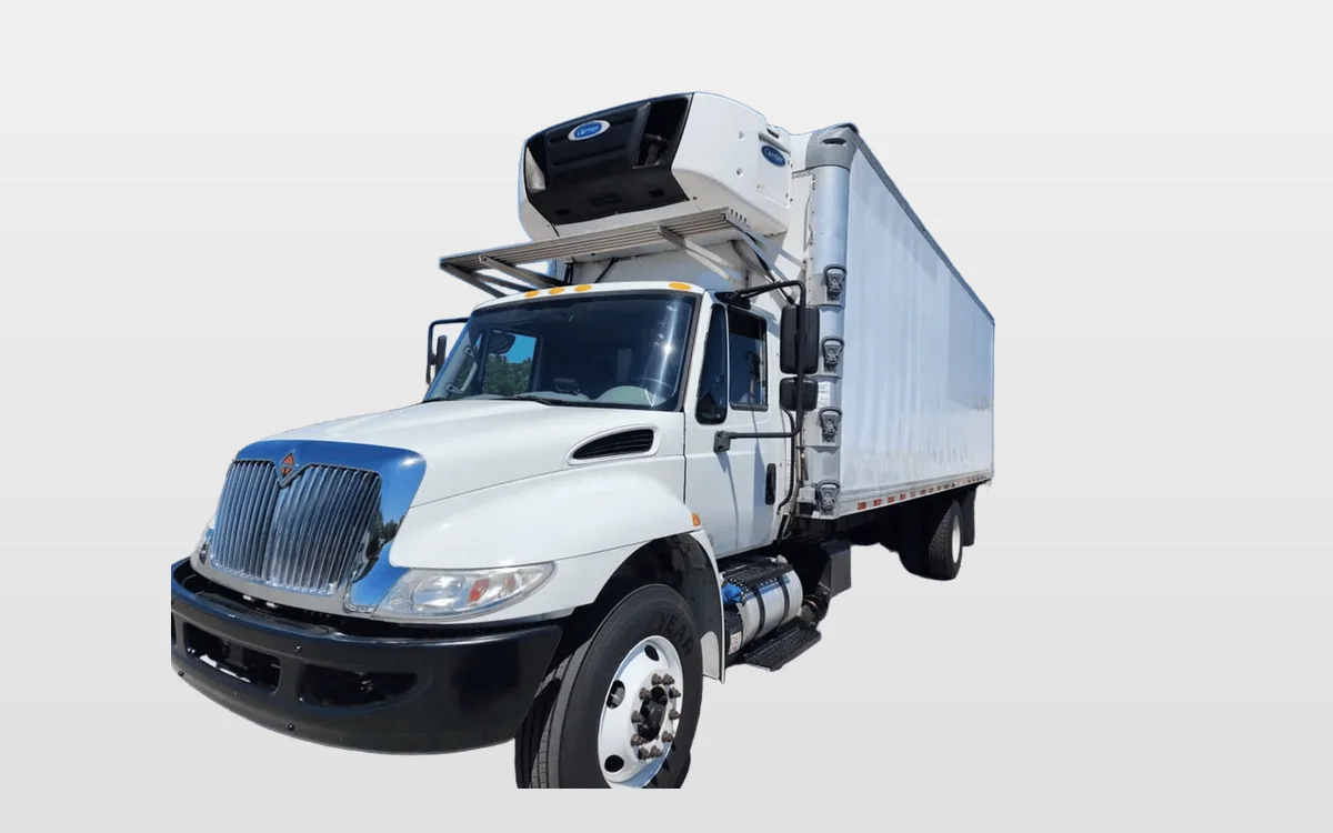 2018 International 4300 - image 1