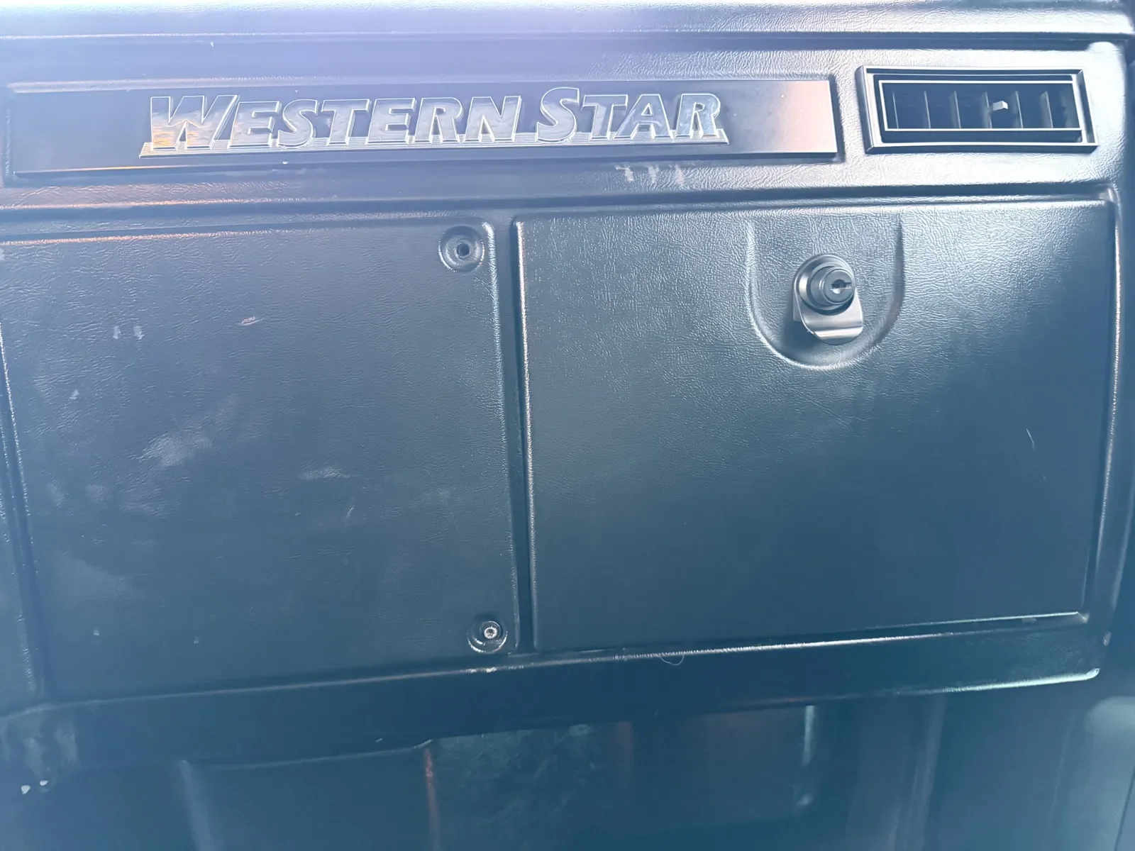 2017 Western Star 4900 in Greer, SC — photo 19