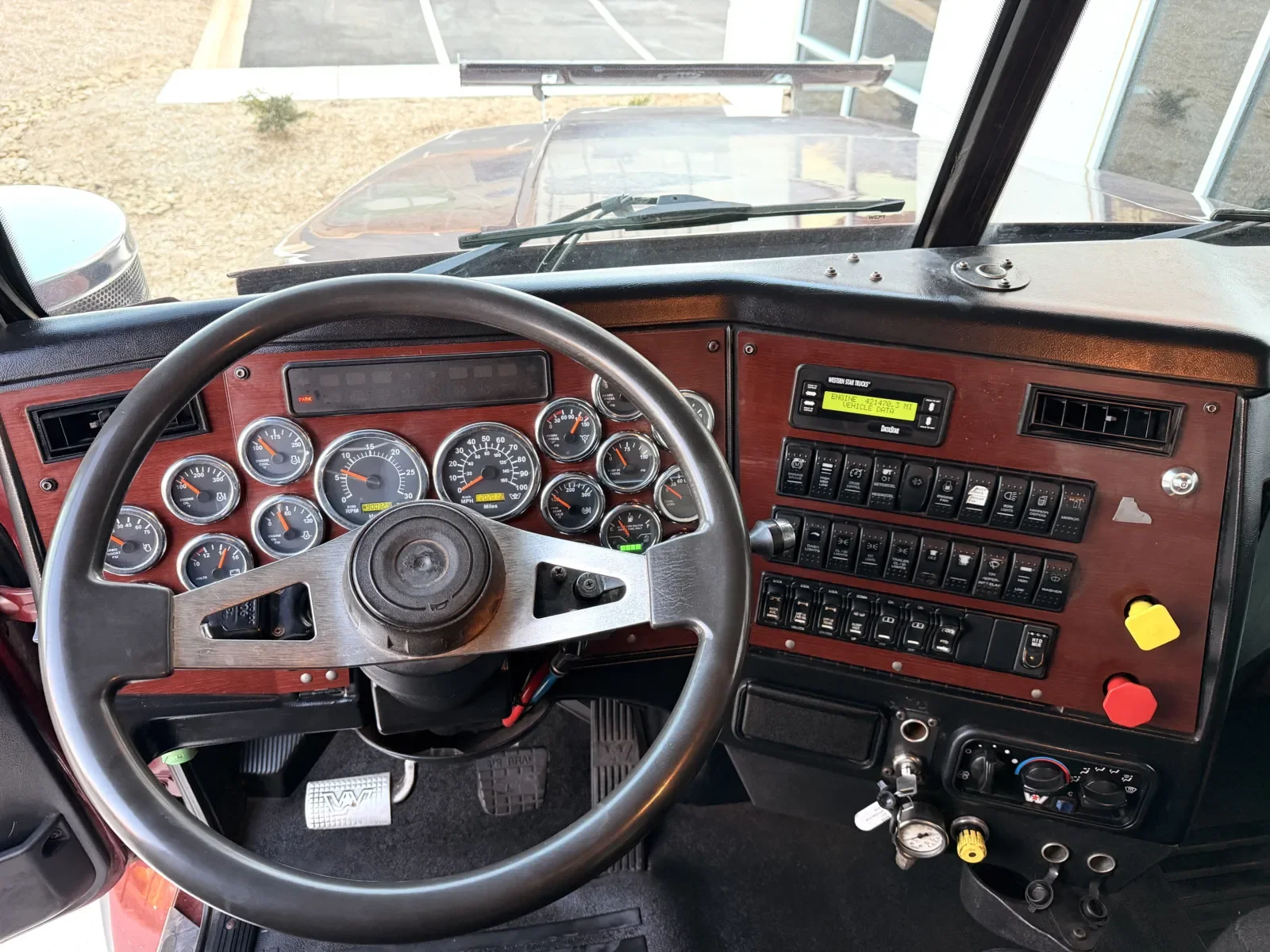 2017 Western Star 4900 in Greer, SC — photo 16