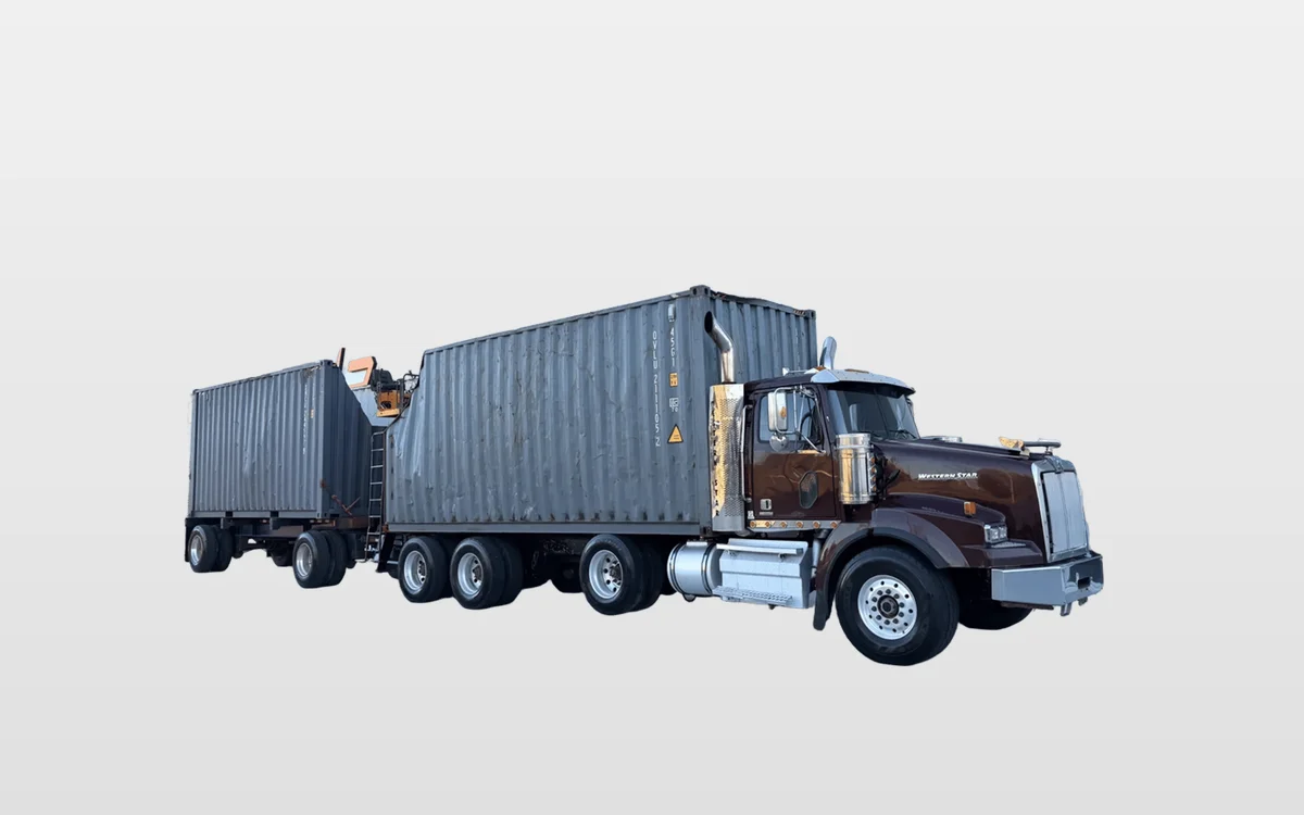 2017 Western Star 4900 - image 1