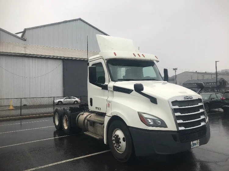 2019 Freightliner Cascadia in Pittsburgh, PA