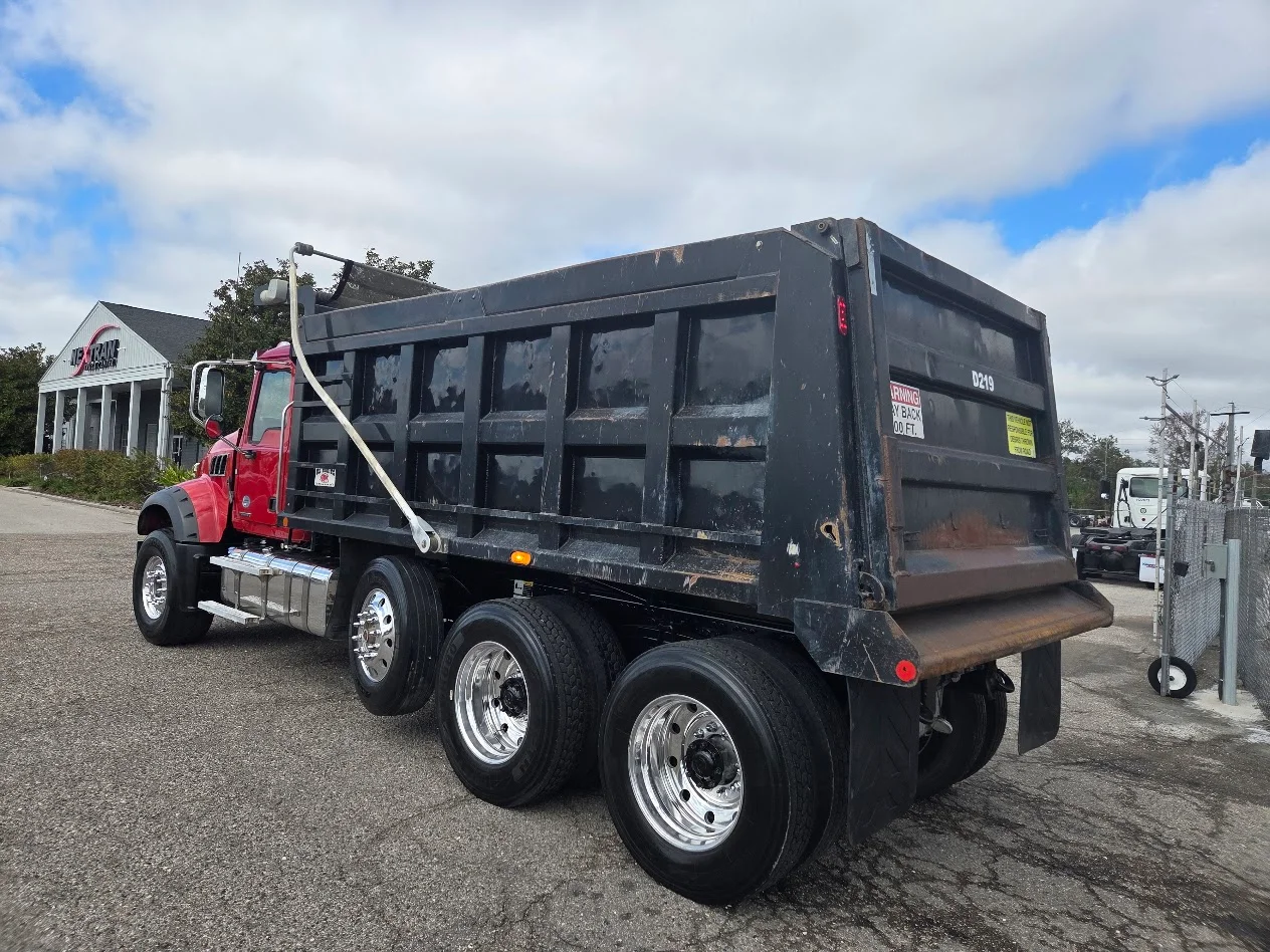 2019 Mack Granite in Quincy, IL — photo 3