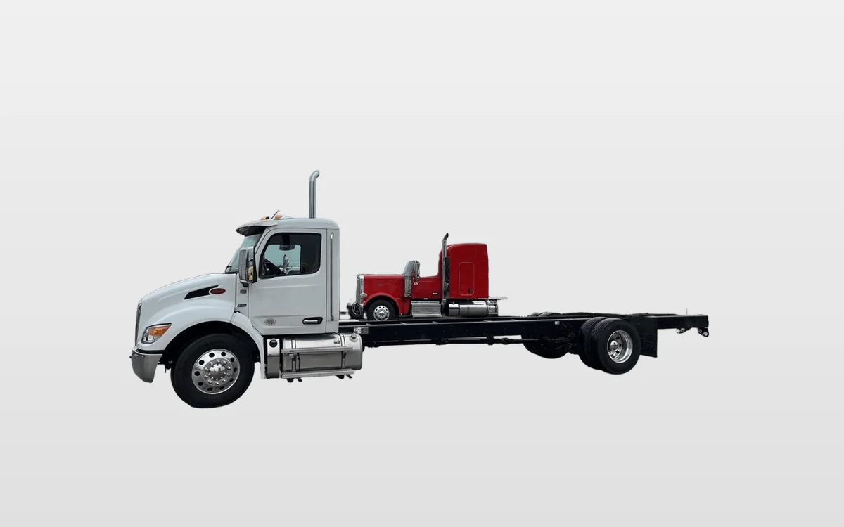 2025 Peterbilt 536 - image 1