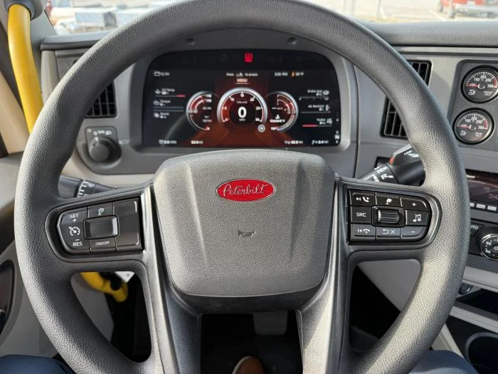 2027 Peterbilt 567 - image 31