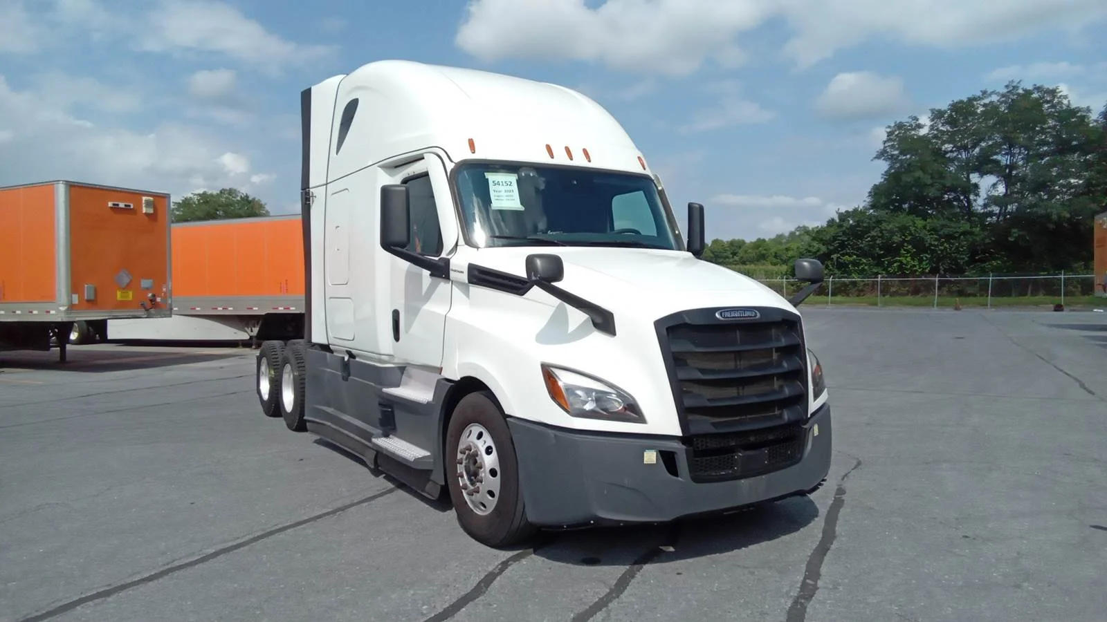 2023 Freightliner Cascadia in Carlisle, PA