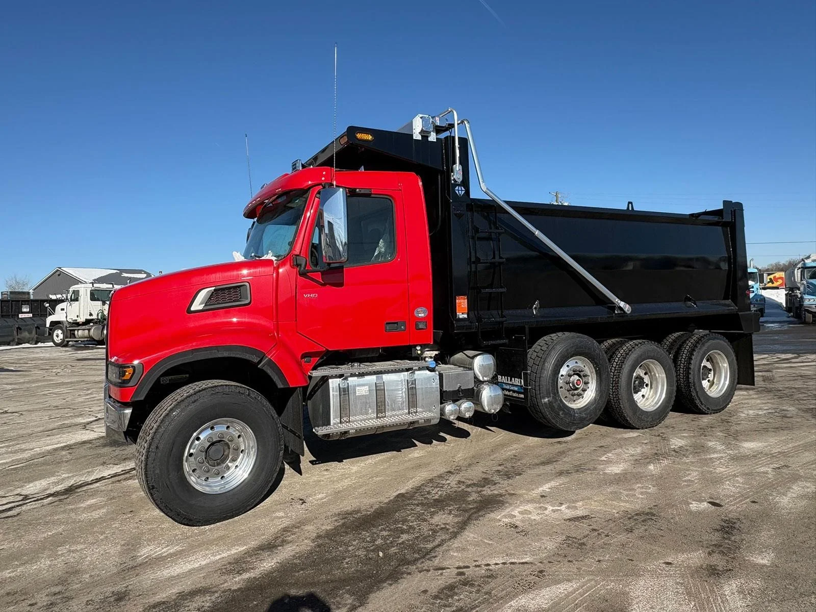 2025 Volvo VHD 300