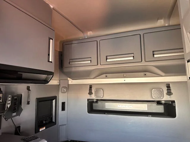 2024 Mack Pinnacle - image 10