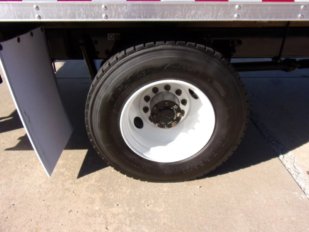 2016 Kenworth - image 4