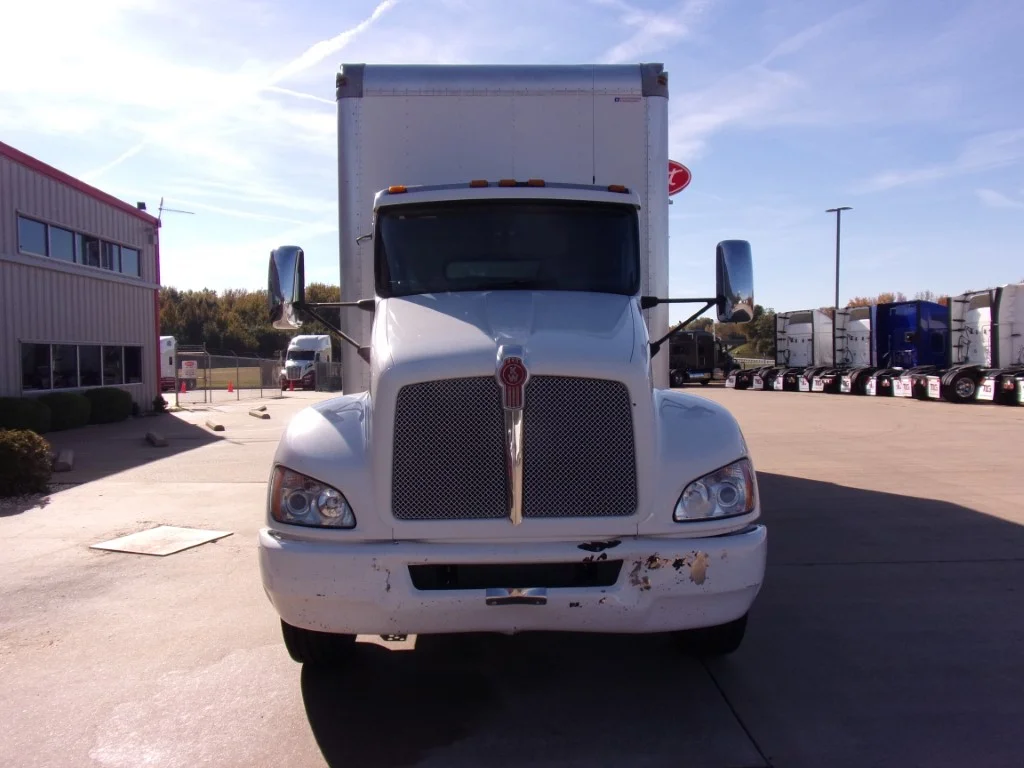 2016 Kenworth - image 2