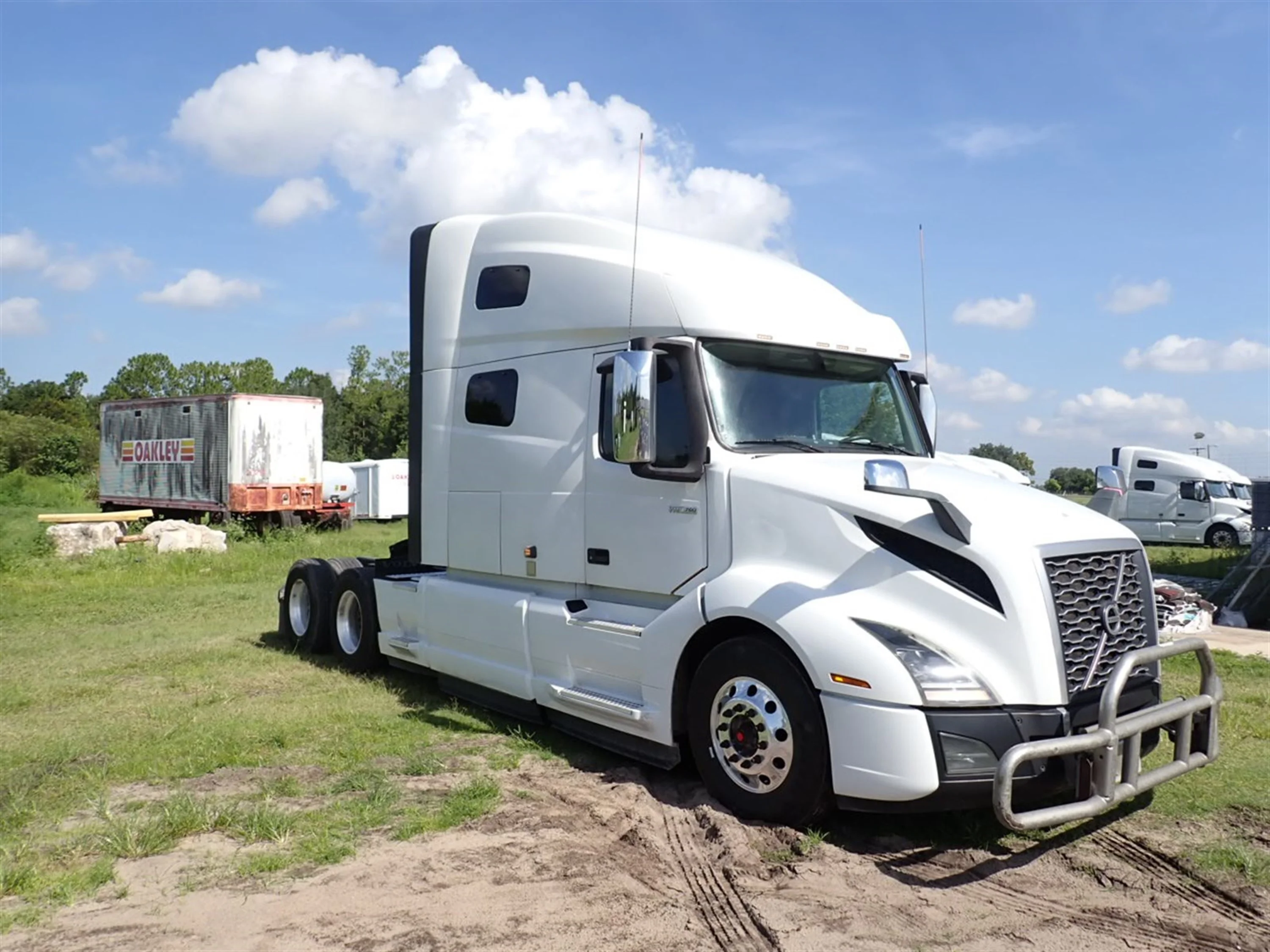 2020 Volvo VNL 760 in Guardian Atlanta — photo 4