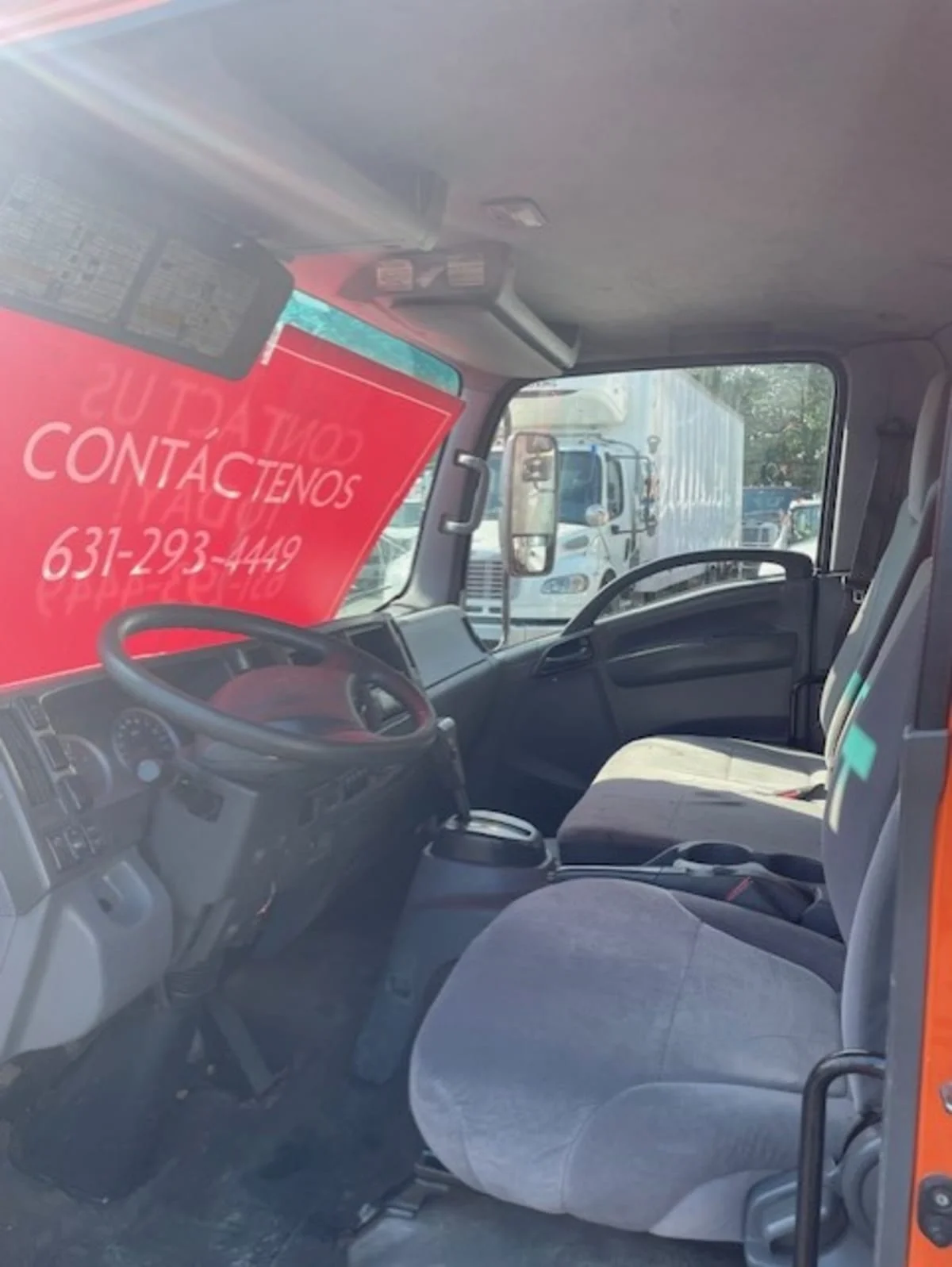 2019 Isuzu NQR in Farmingdale, NY — photo 8