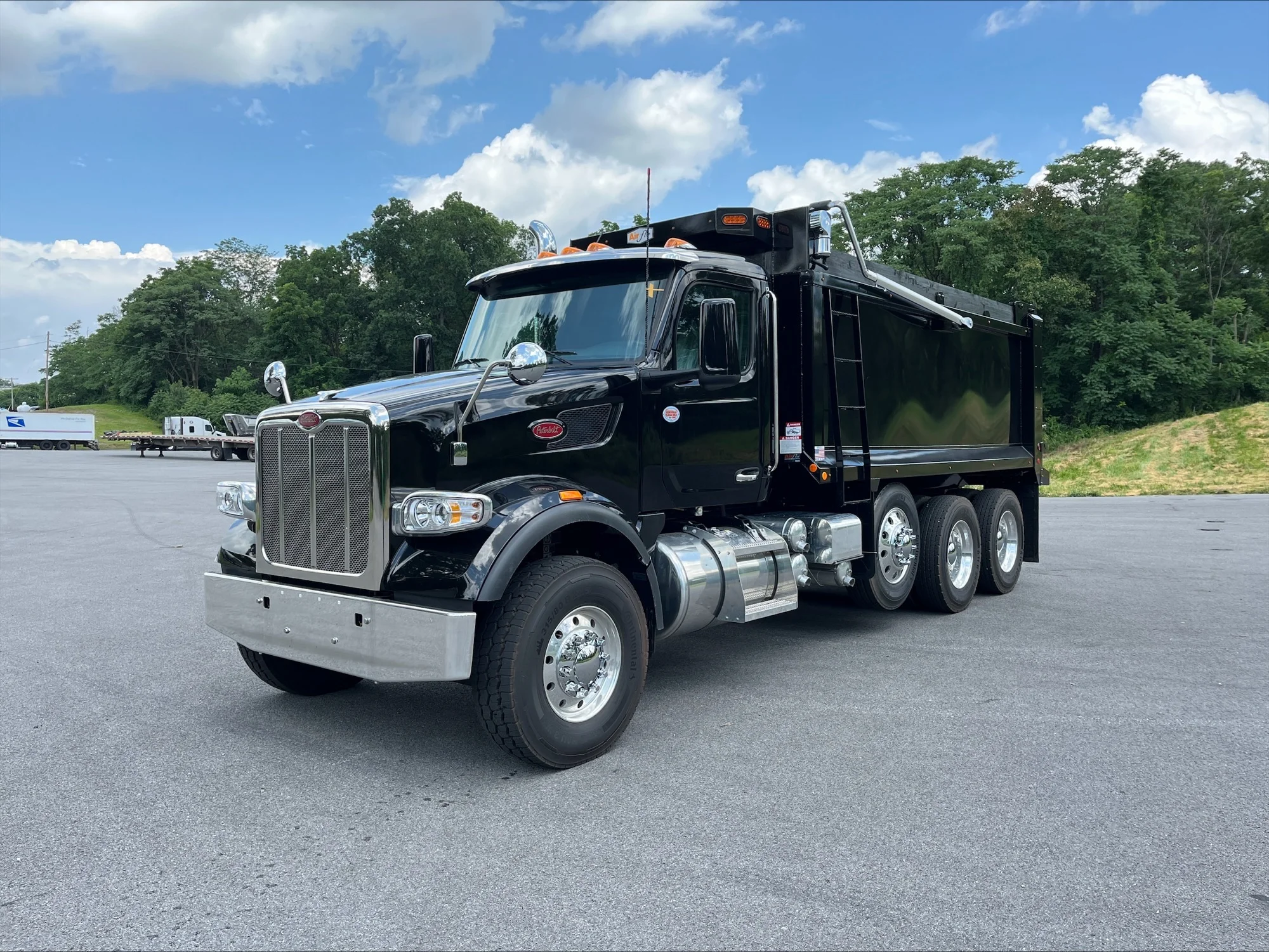 2025 Peterbilt 567 in Baltimore, MD