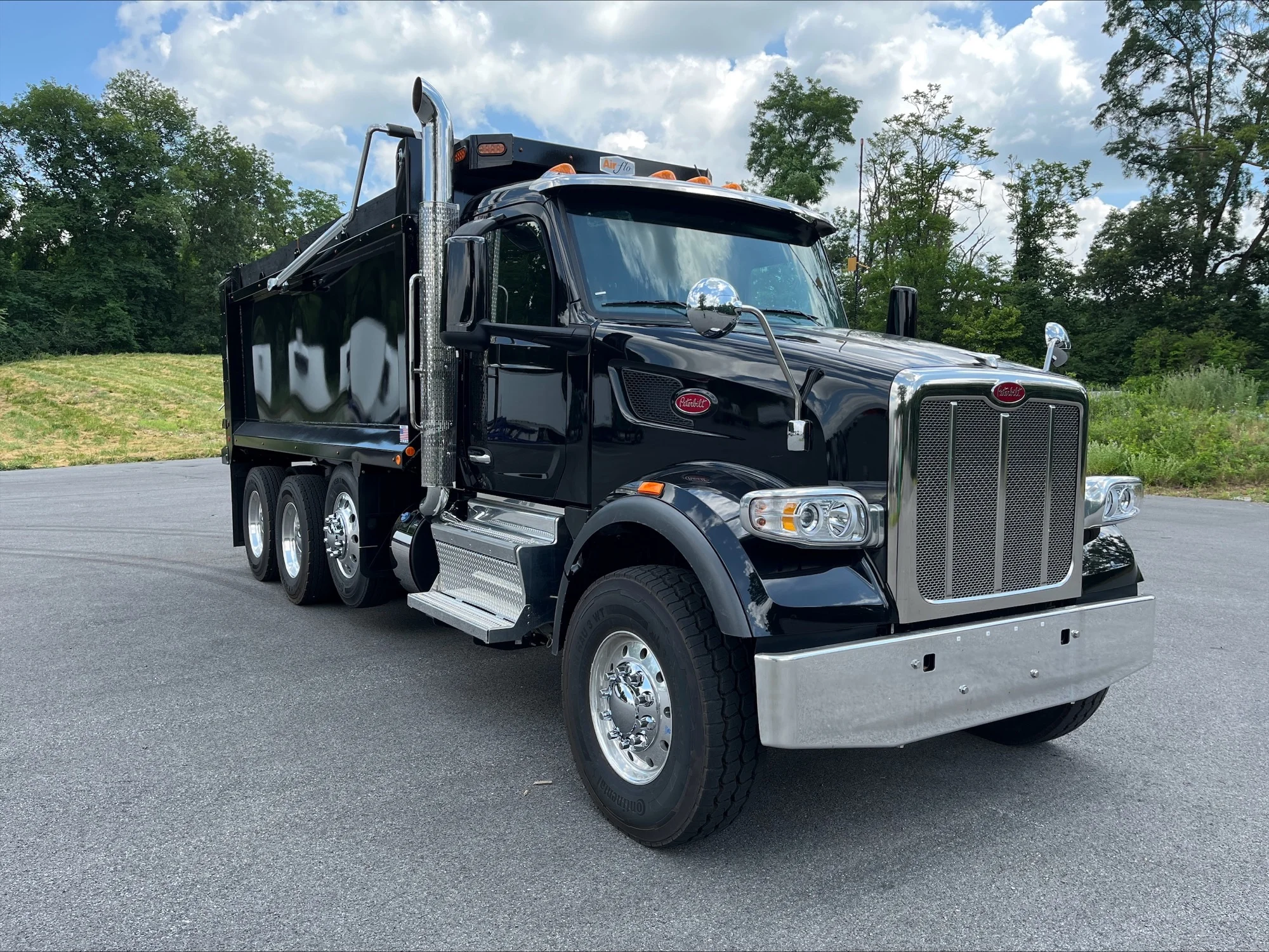 2025 Peterbilt 567 in Baltimore, MD — photo 5