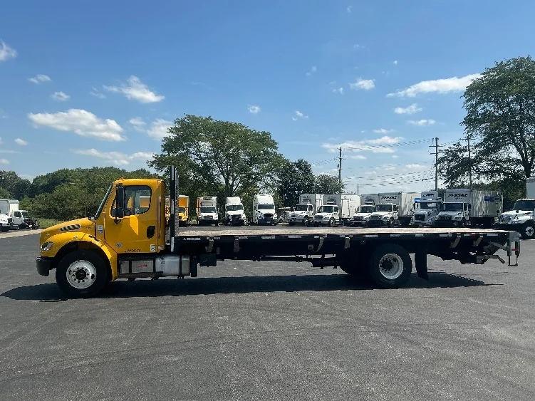 2020 Freightliner eM2 in Lexington, KY — photo 4