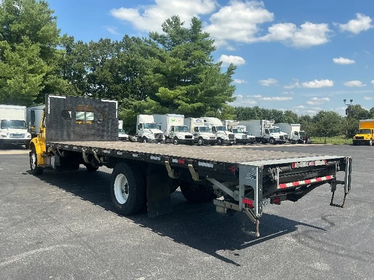 2020 Freightliner eM2 in Lexington, KY — photo 6