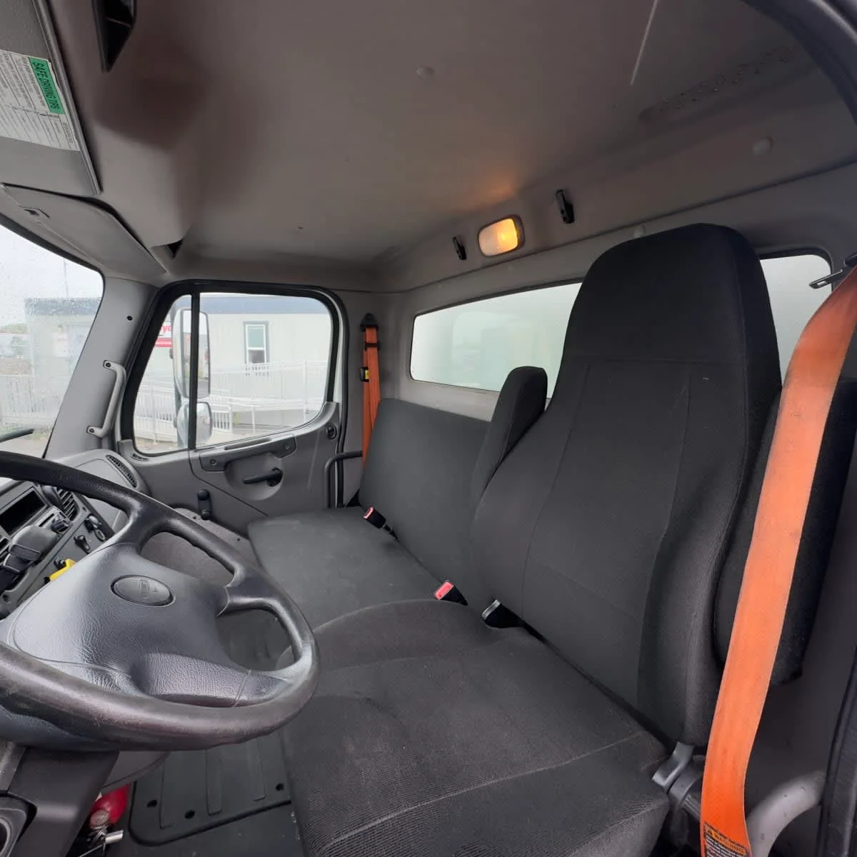 2018 Freightliner M2 106 - image 7
