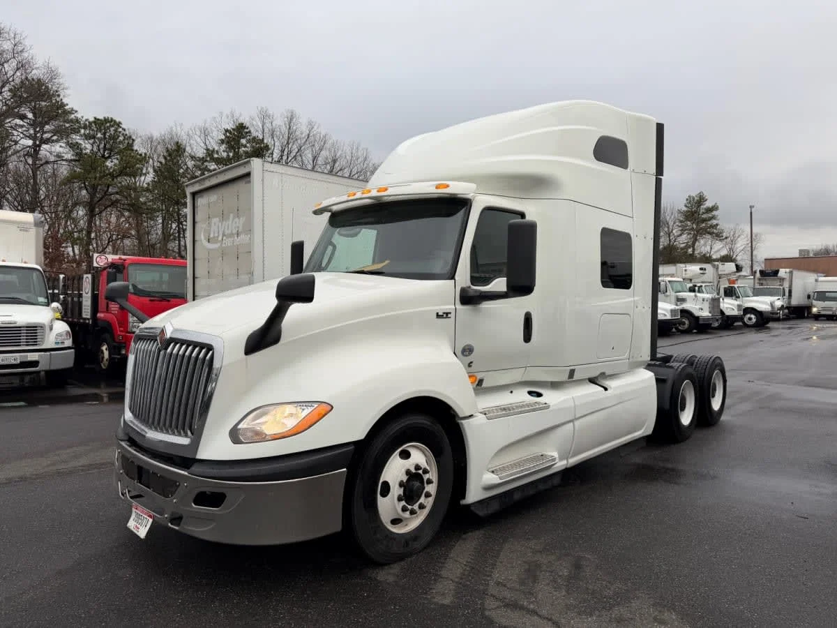 2020 International LT in Farmingdale, NY