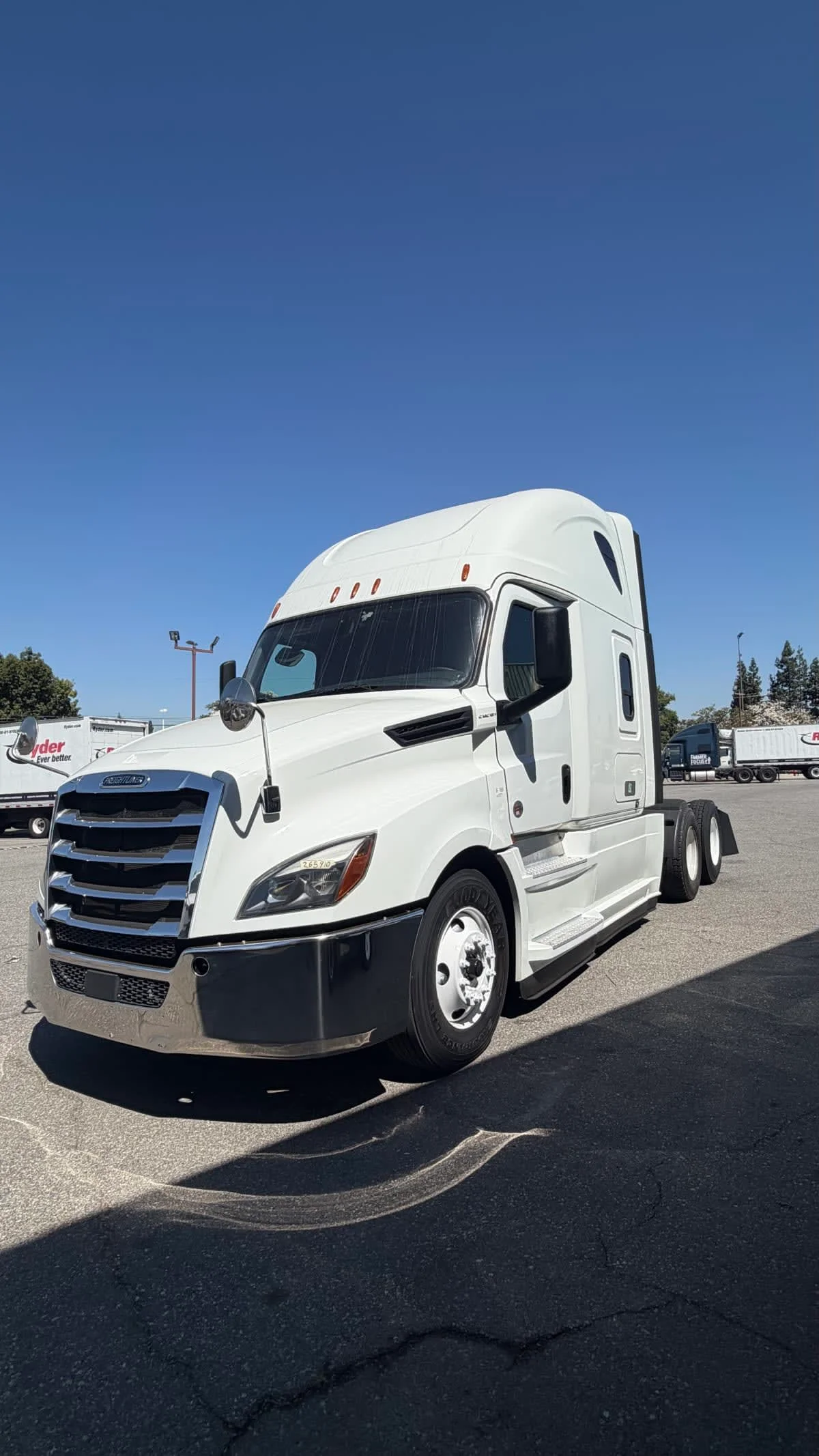 2020 Freightliner Cascadia