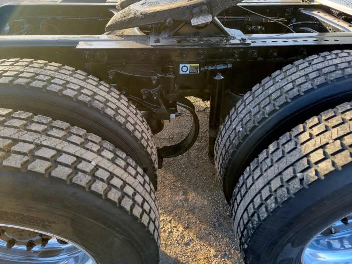 2022 Peterbilt 579 - image 16