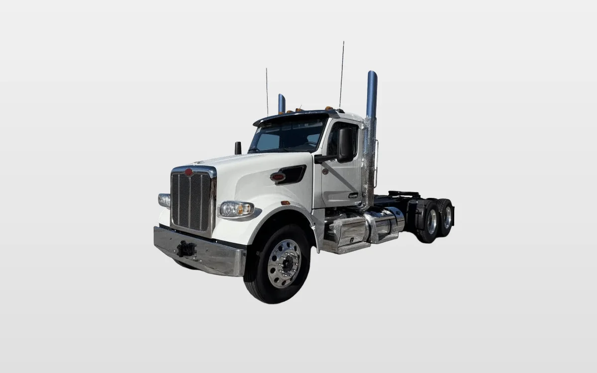 2027 Peterbilt 567 - image 1