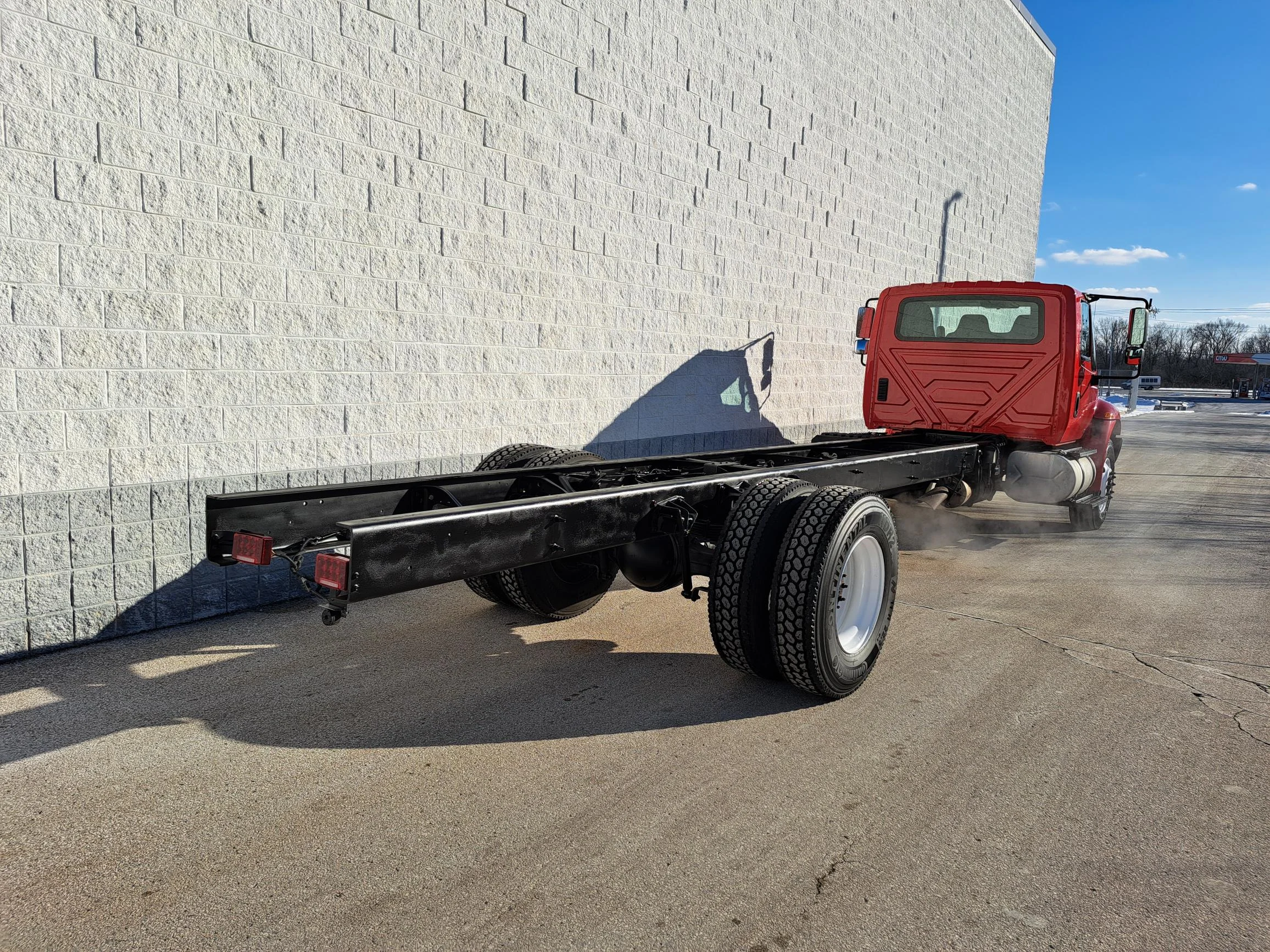 2019 International 4300 — photo 2