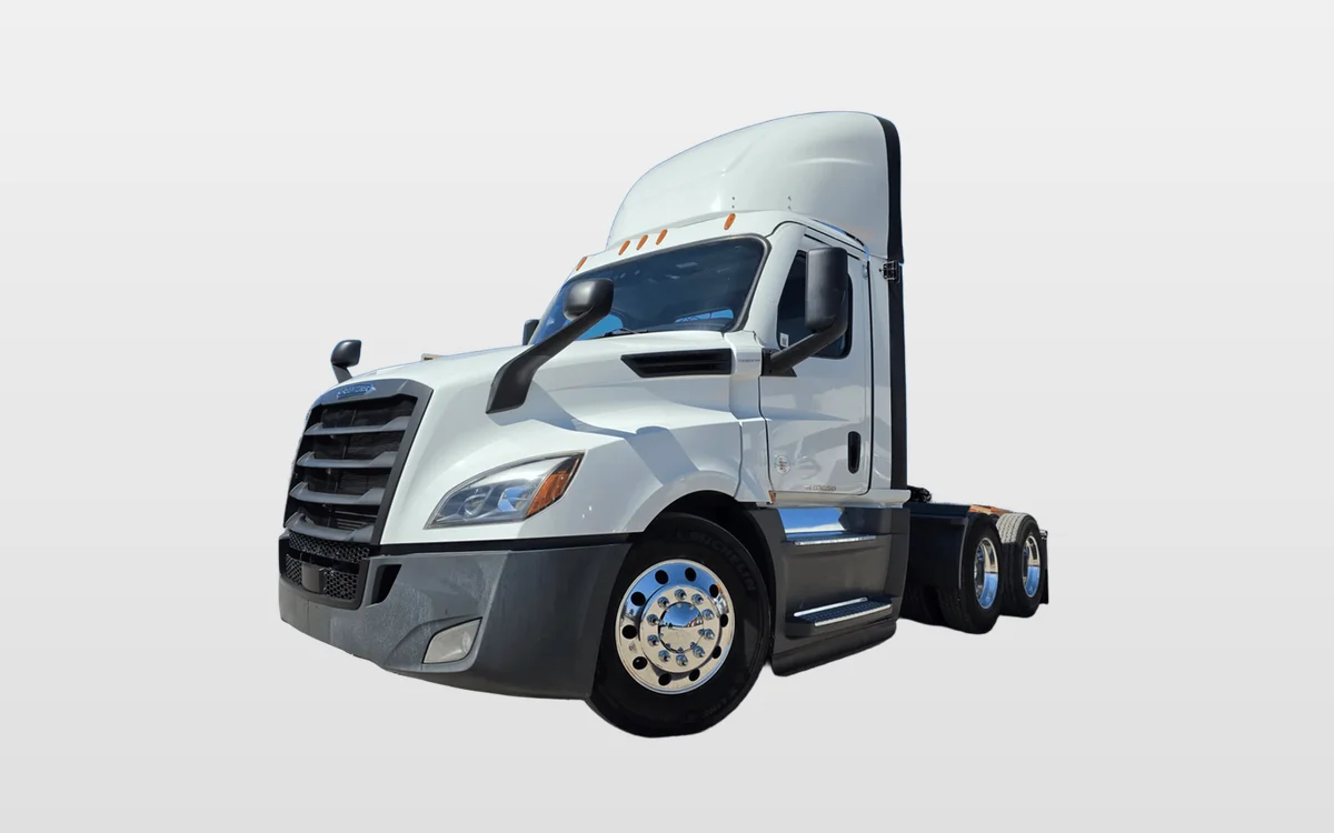 2022 FREIGHTLINER CASCADIA 126DC - image 1