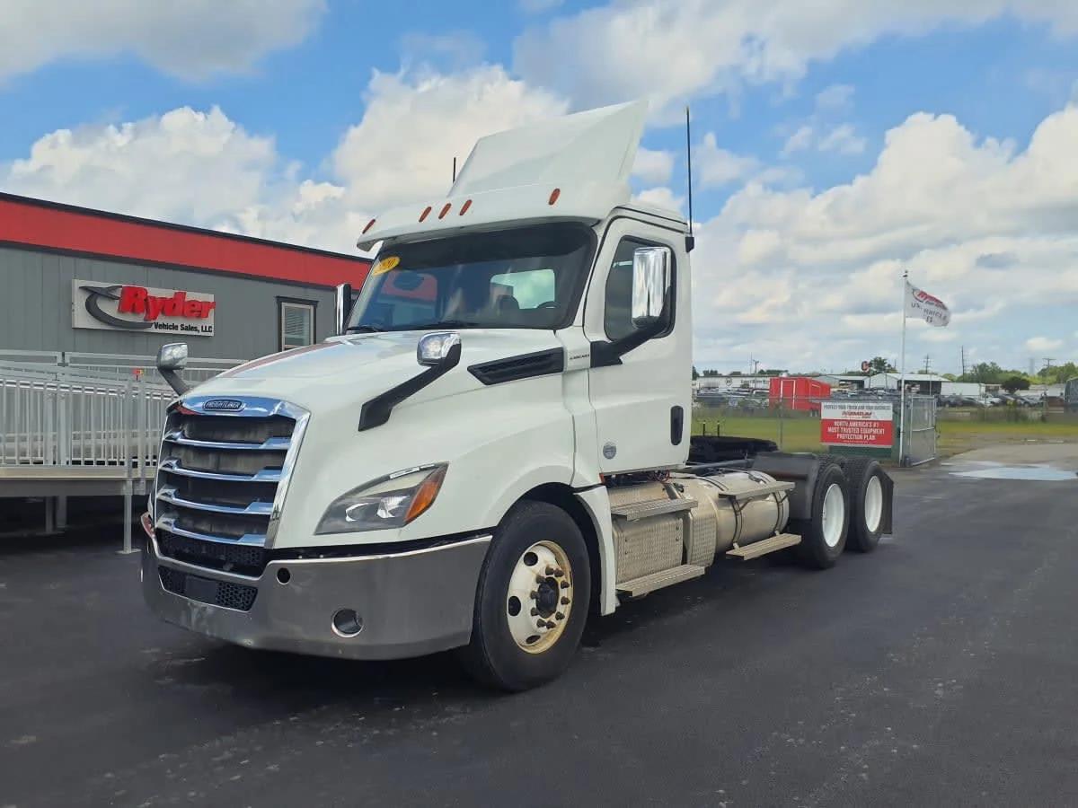 2020 Freightliner Cascadia
