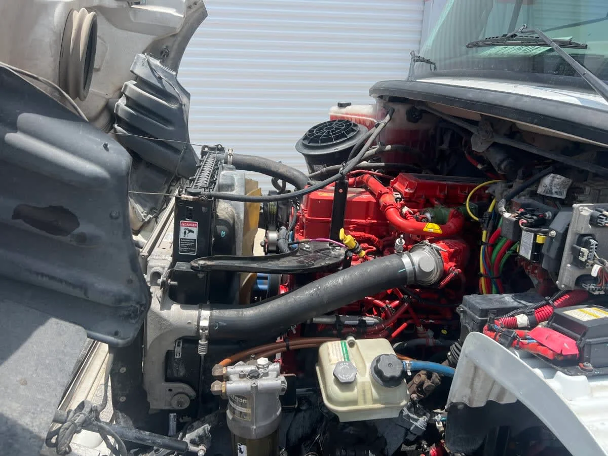 2018 Freightliner M2 106 - image 8