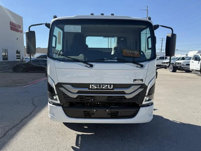 2026 Isuzu NRR - image 9