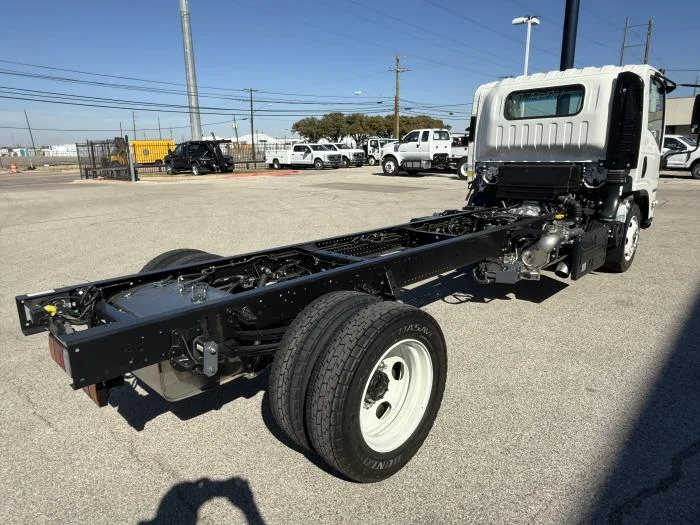 2026 Isuzu NRR - image 6