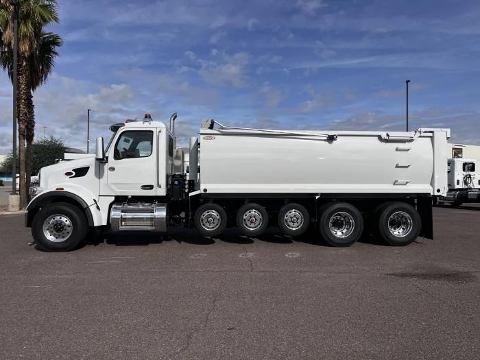 2026 Peterbilt 567 in Las Vegas, NV — photo 8