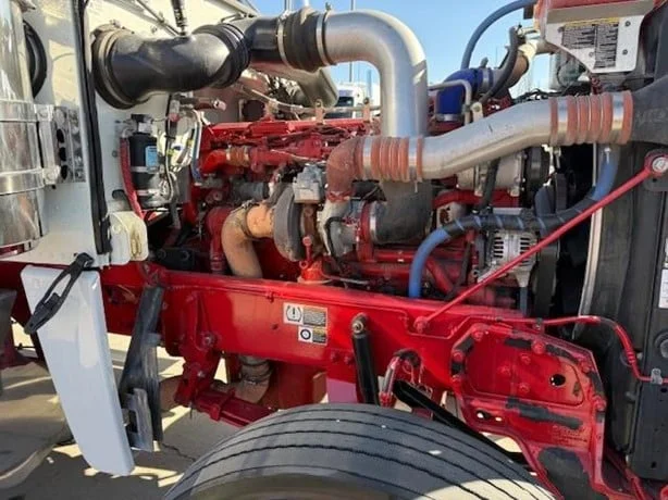 2023 Peterbilt 389 - image 12