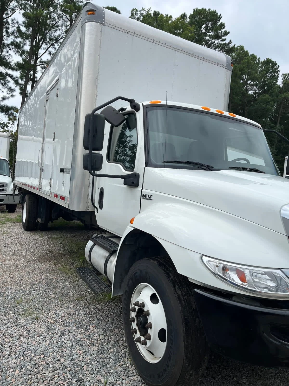 2020 International MV in Ashland, VA — photo 3