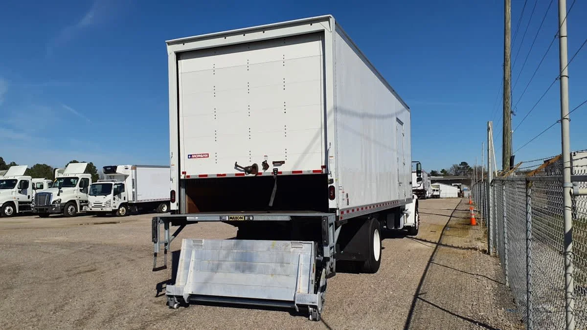 2022 Freightliner M2 106 - image 4