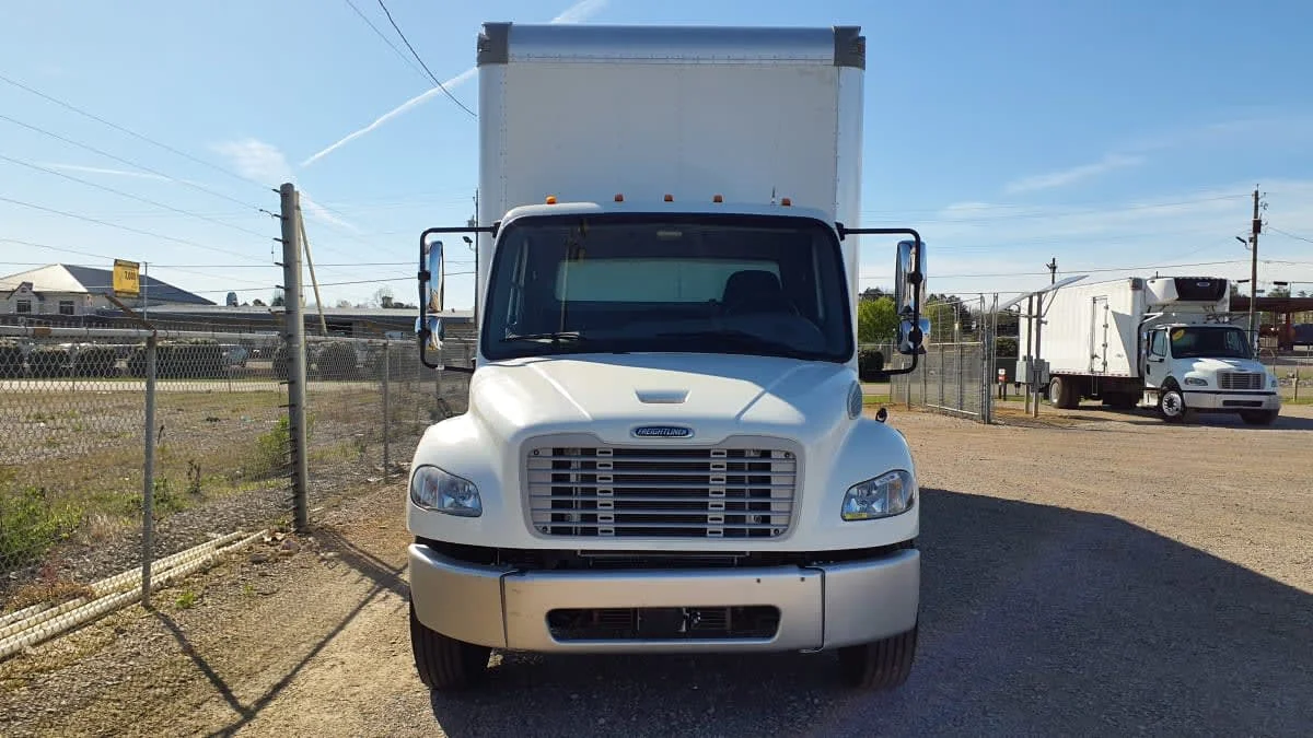 2022 Freightliner M2 106 - image 2