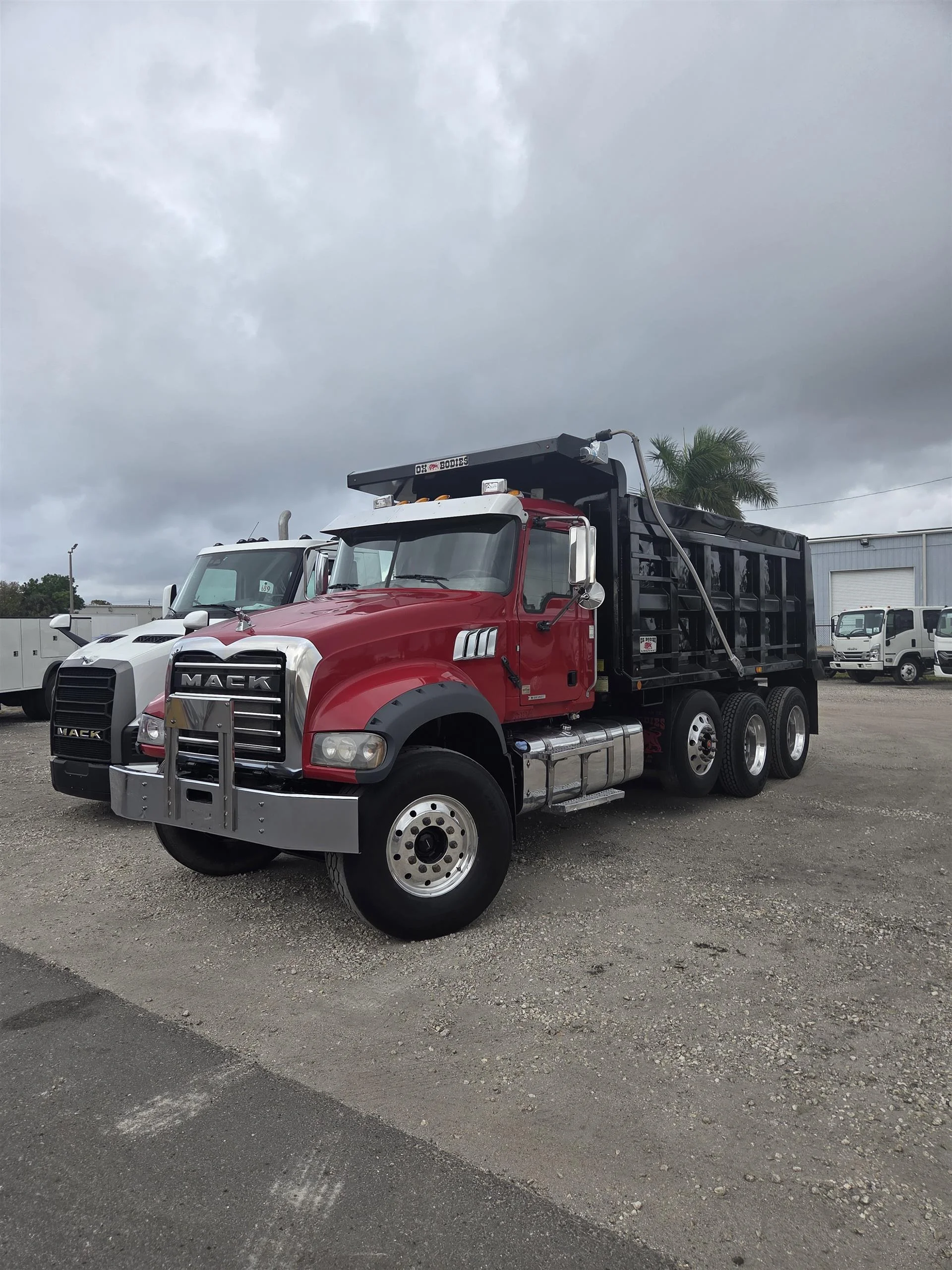 2019 Mack Granite in Fort Myers, FL