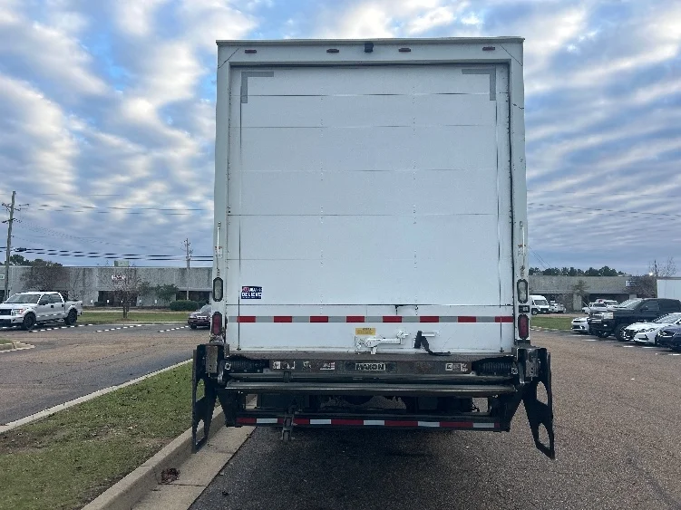 2015 International 4300 - image 7