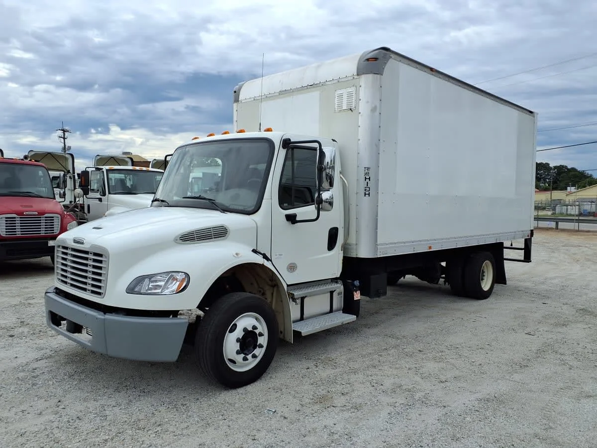 2022 Freightliner M2 106