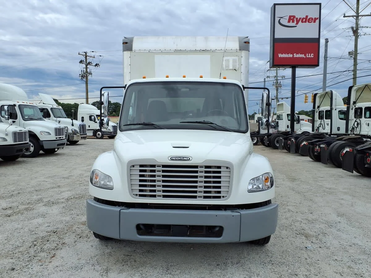 2022 Freightliner M2 106 in Greenville, SC — photo 2