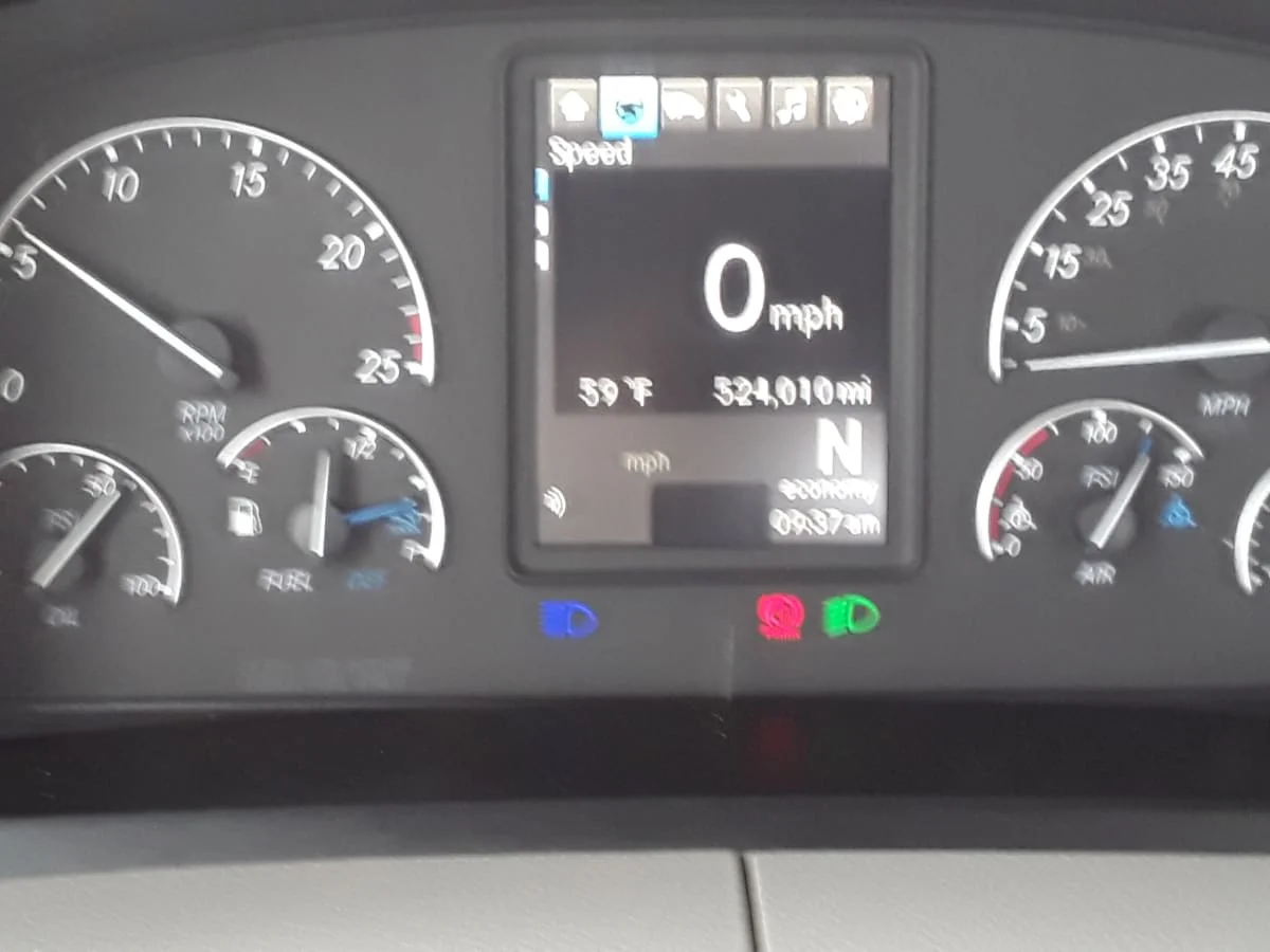 2021 Freightliner Cascadia - image 10