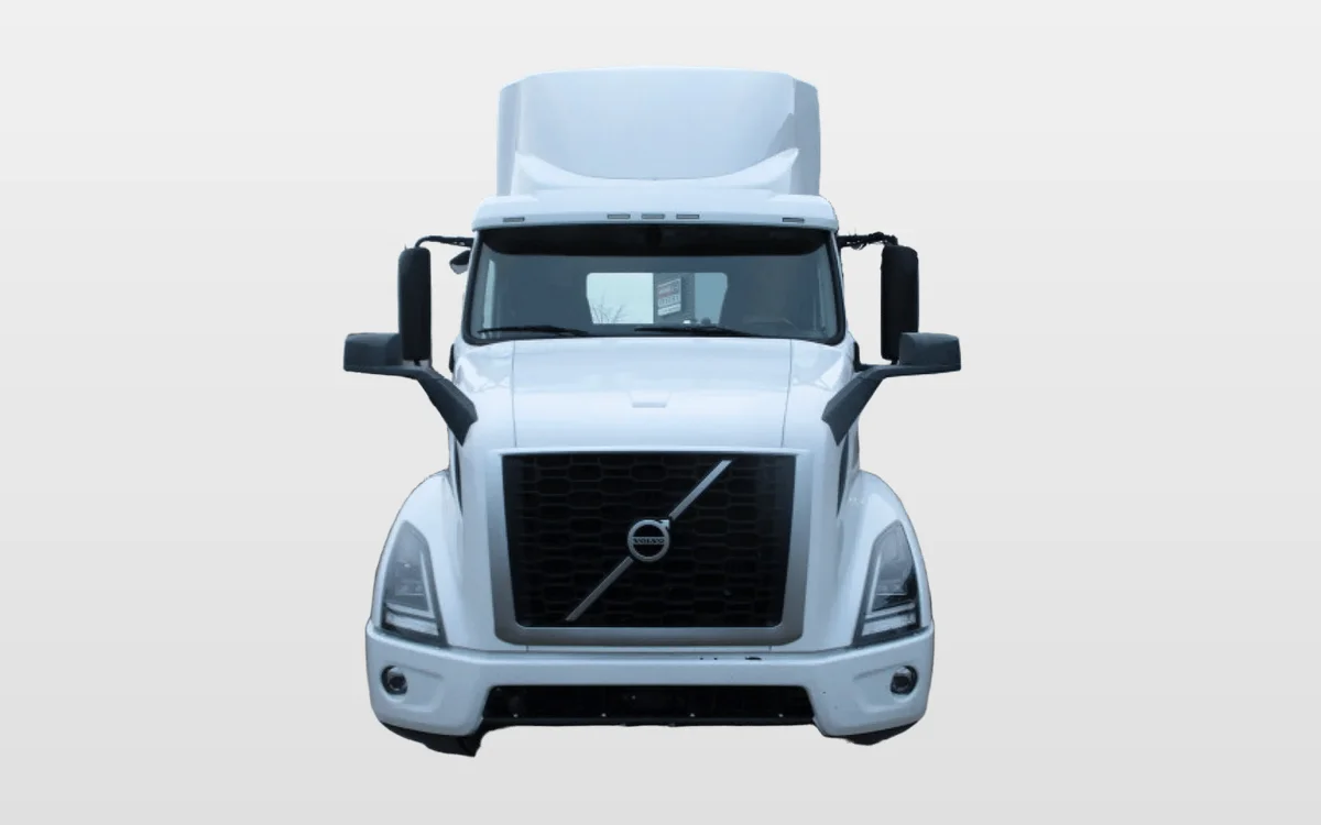 2021 Volvo - image 1