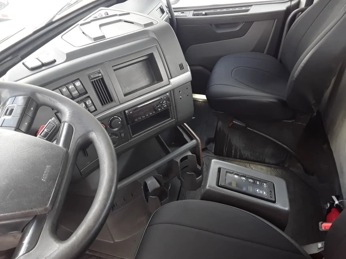 2019 Volvo VNL 860 in Montebello, CA — photo 7