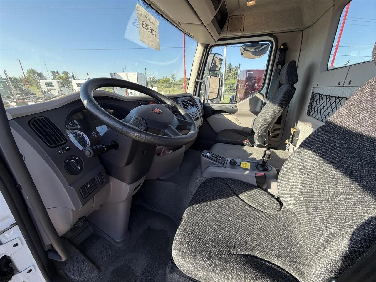 2025 Peterbilt 220EV in Eau Claire, WI — photo 8