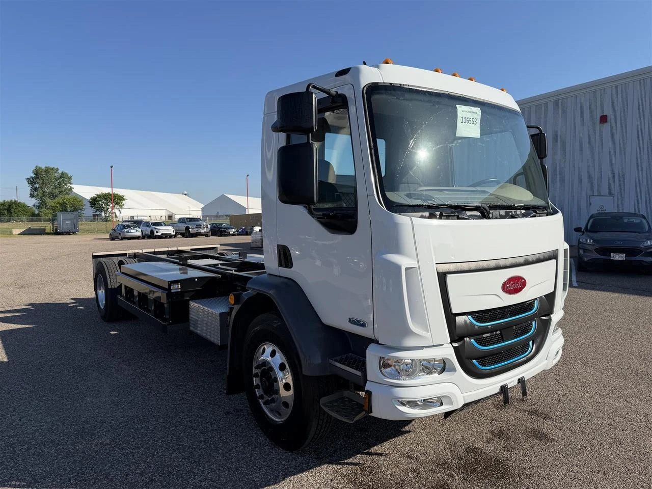 2025 Peterbilt 220EV