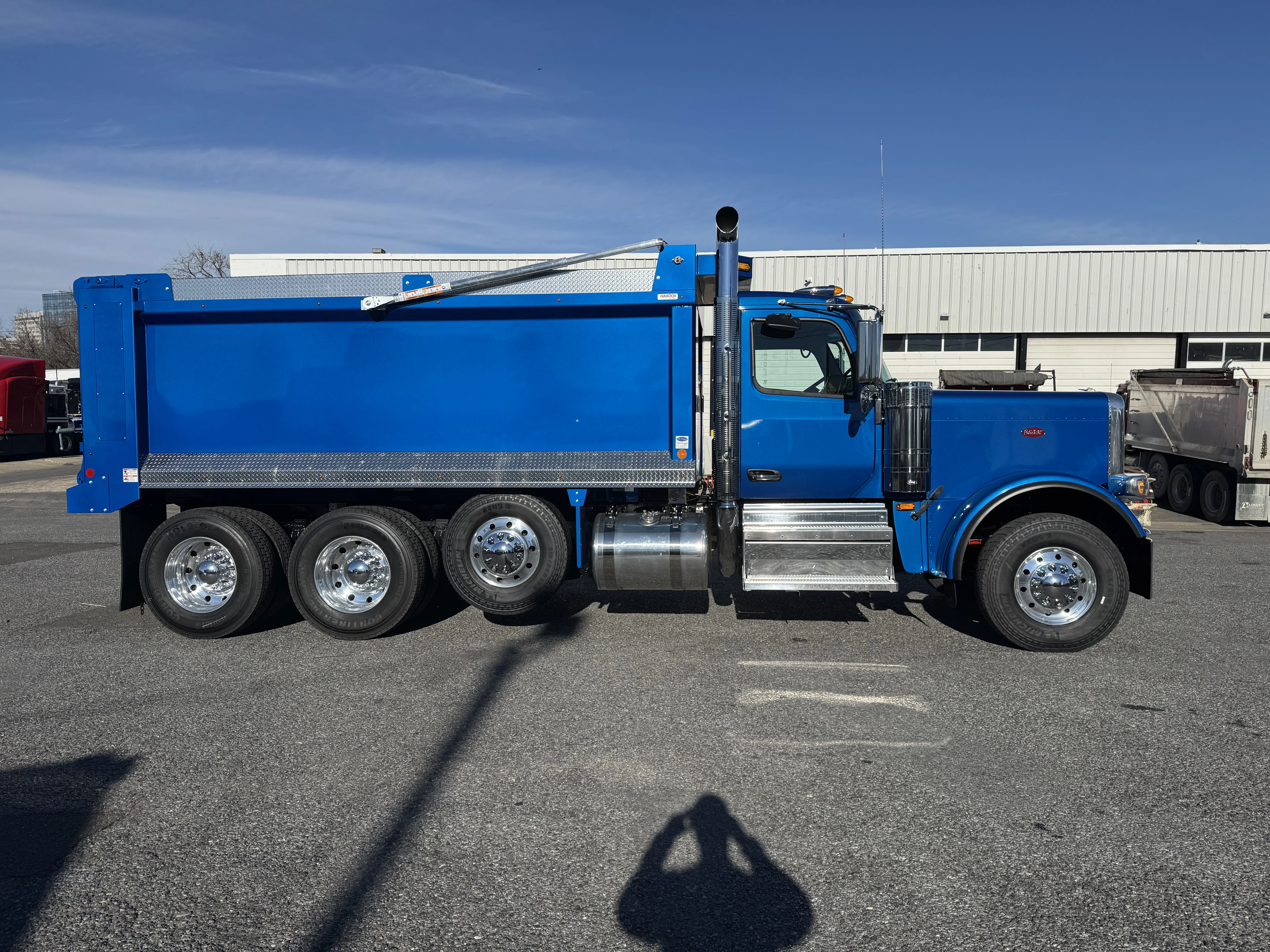 2026 Peterbilt 589 in Baltimore, MD — photo 5