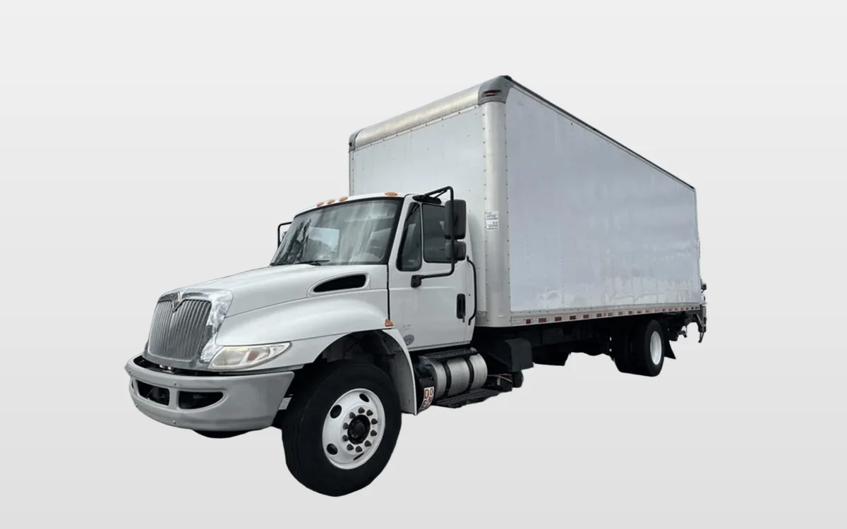 2018 International 4300 - image 1